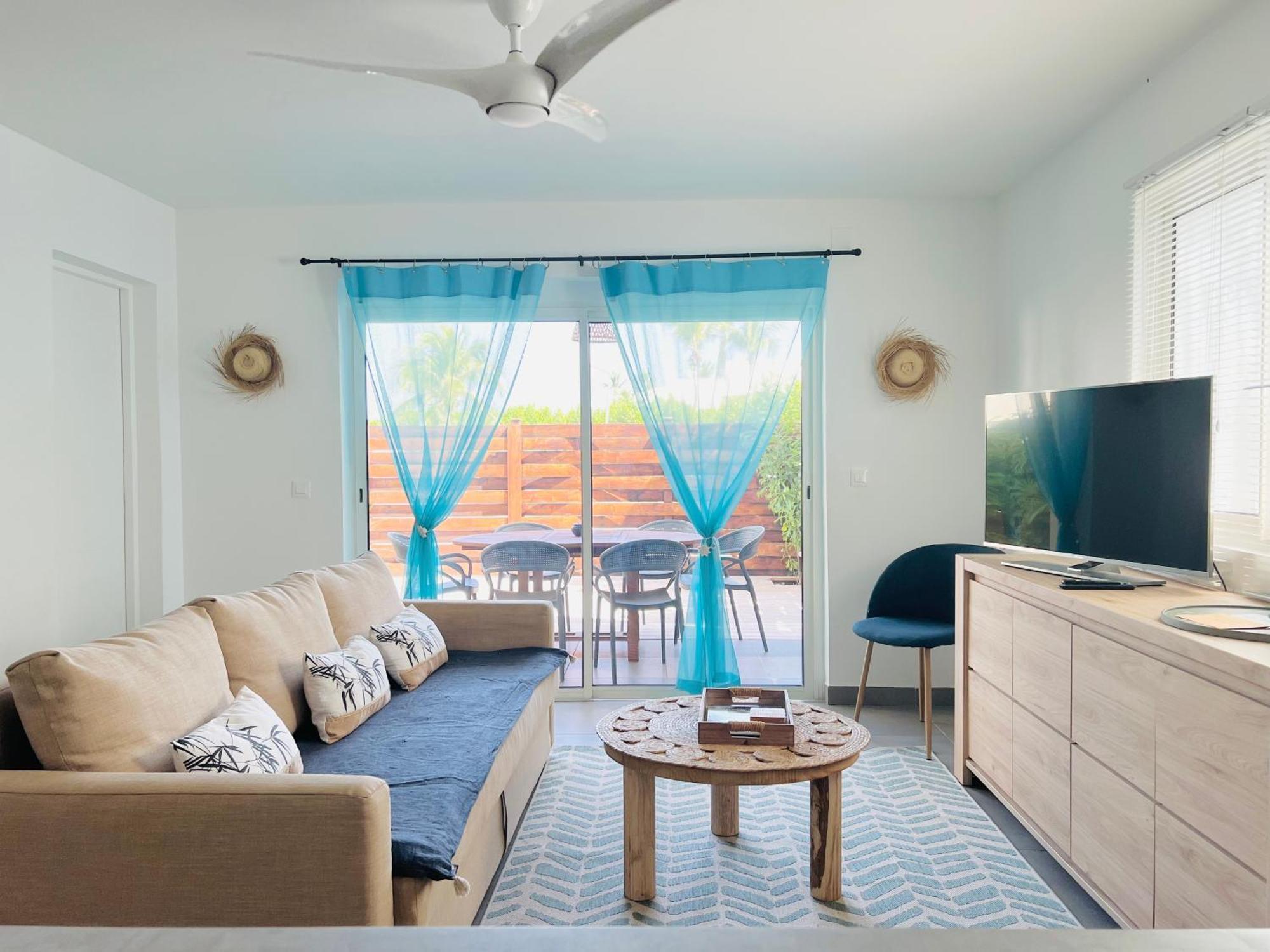 Blue Wave - 2 Bedrooms - Orient Beach! Quarter of Orleans Eksteriør bilde