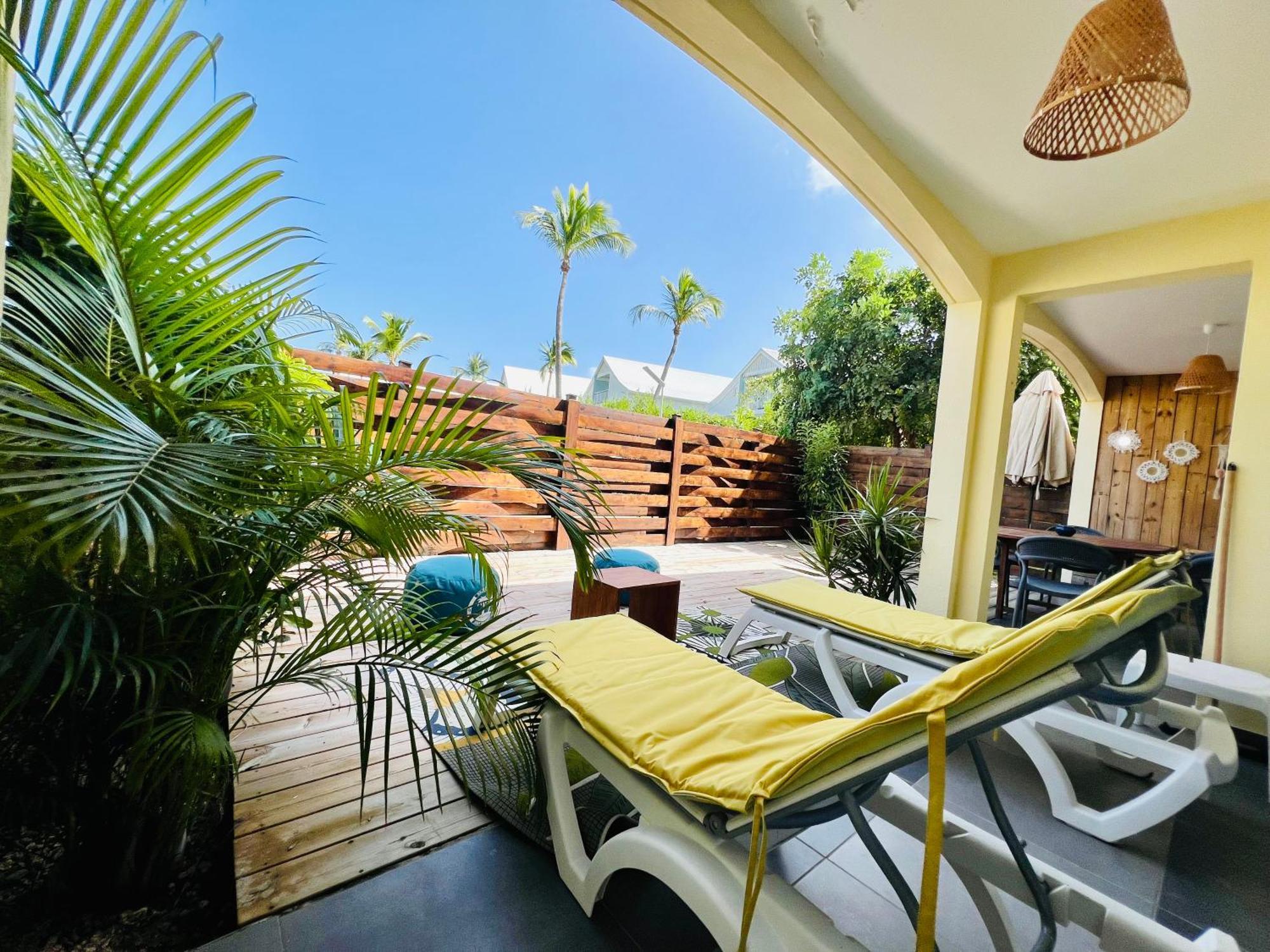 Blue Wave - 2 Bedrooms - Orient Beach! Quarter of Orleans Eksteriør bilde